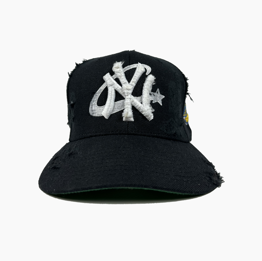 NY STARS SNAPBACK - BLACK DISTRESSED