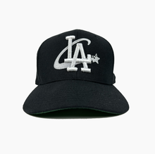 Load image into Gallery viewer, LA STARS SNAPBACK - BLACK
